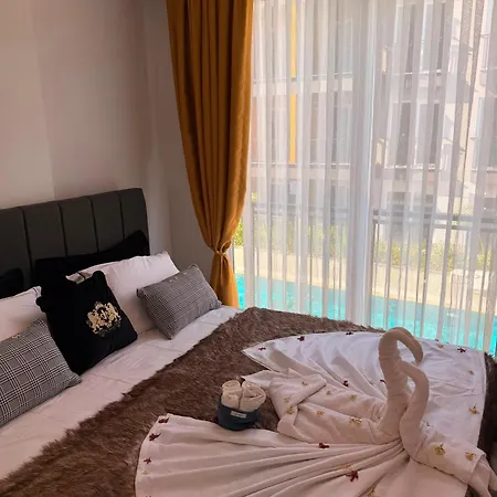 Okurcalar 126 M Havuzlu Bir Yatak Odali